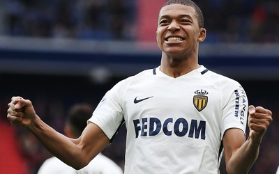 OD电竞热议-法国马术选手坠马重伤奥运梦碎